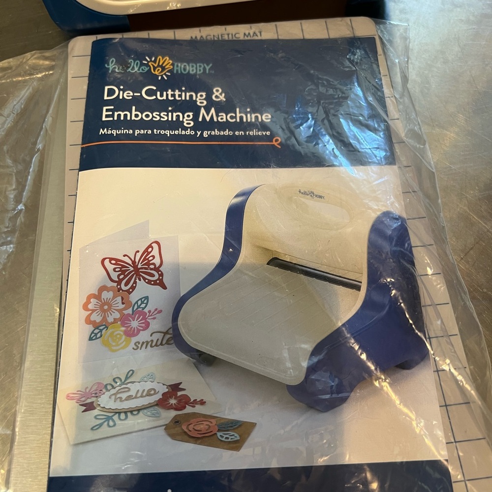 Hobby Lobby Blue and White Die-Cutting & Embossing Machine